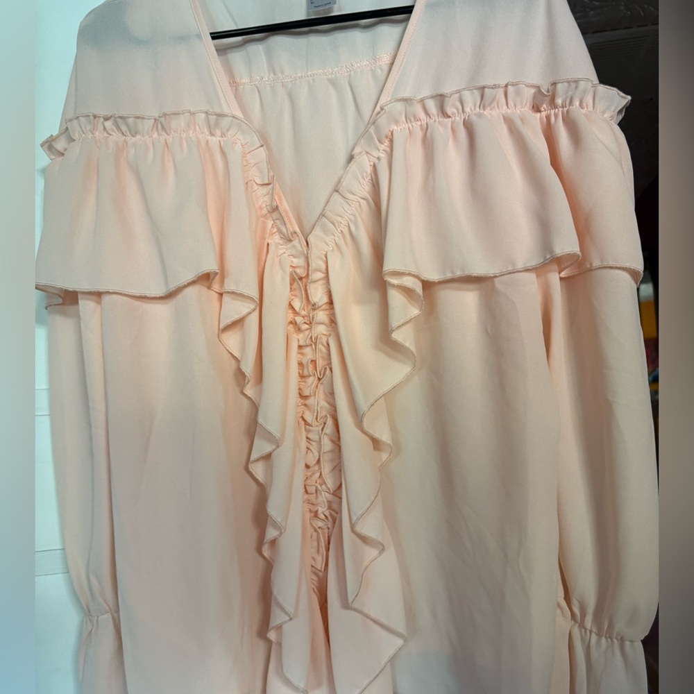 Venus Women's Peach Ruffle Top Brand New - Picture 6 of 8